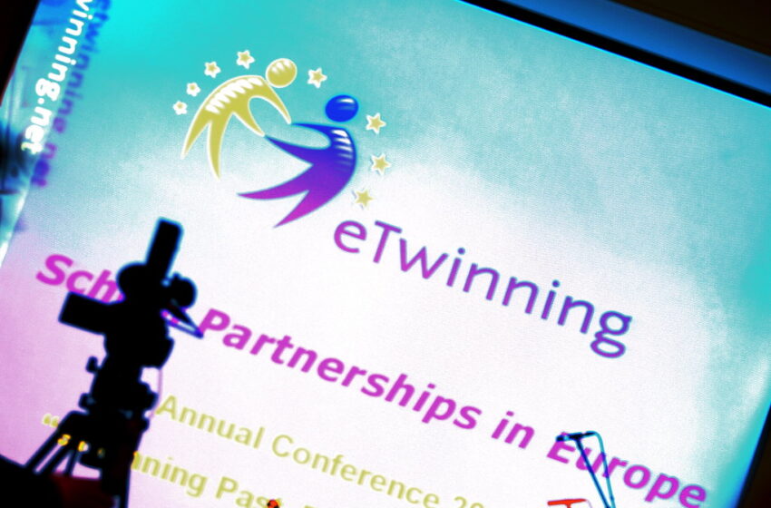  “Portraits”: an eTwinning project to get to know ourselves better